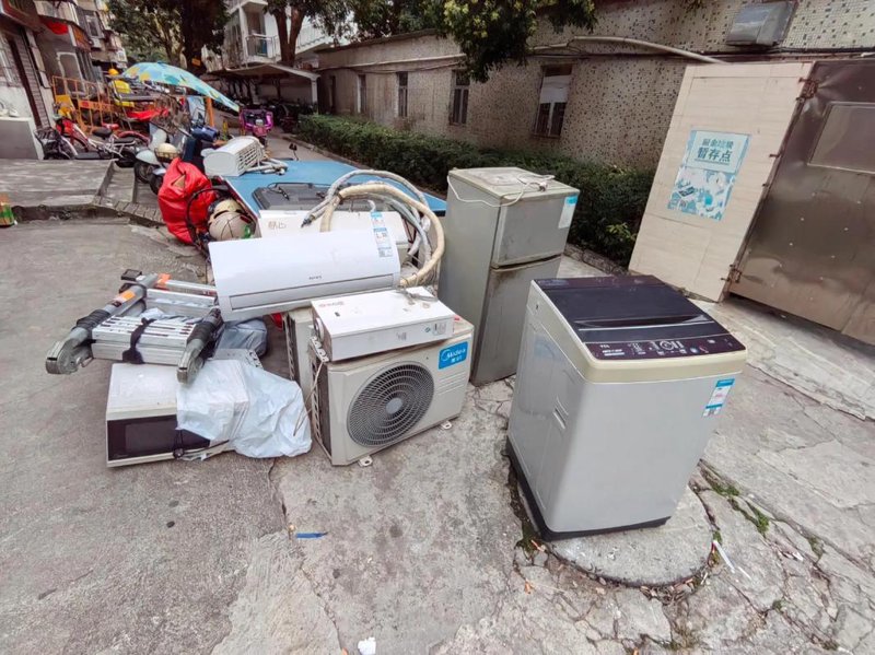 在快节奏的生活中,许多电子产品成为了我们生活的一部分,但它们却往往面临被遗忘的命运。